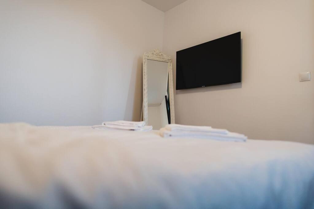 2 Bedroom Apt Park Belvedere Sibiu Esterno foto