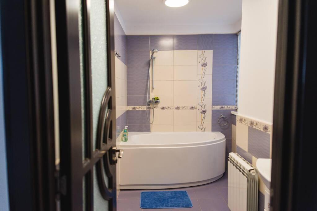 2 Bedroom Apt Park Belvedere Sibiu Esterno foto